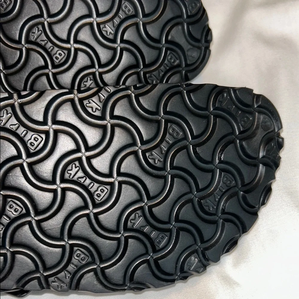 Birkenstock 38 Black Slip-On Clogs - Picture 11 of 12